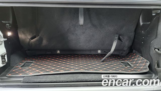 Jeep Wrangler 2019 — photo 26