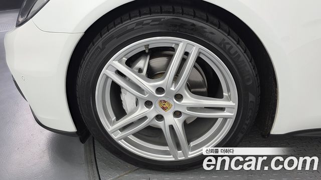 Porsche Panamera 2019 — photo 5