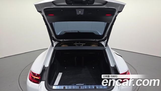 Porsche Panamera 2019 — photo 20