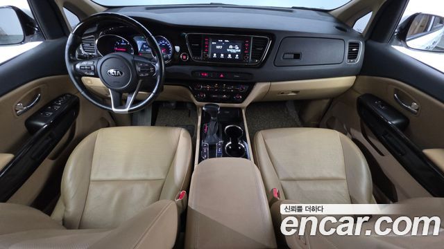 Kia Canival 2019 — photo 7