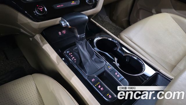Kia Canival 2019 — photo 9