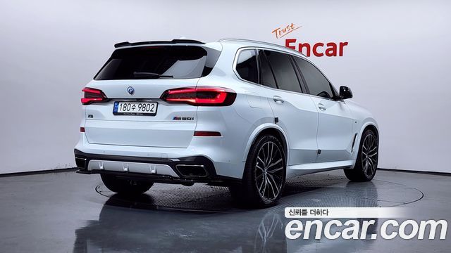 BMW X5 2022 — photo 2