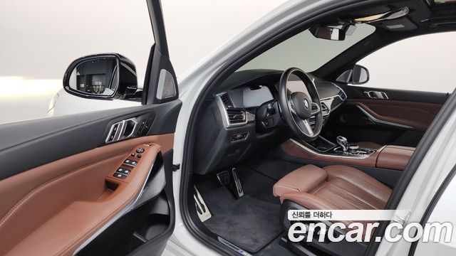 BMW X5 2022 — photo 13