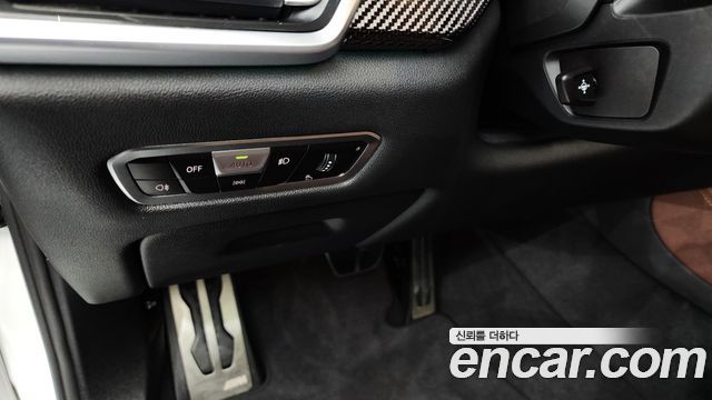BMW X5 2022 — photo 27