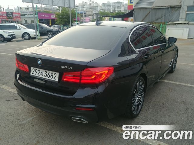 BMW 5-Series 2019 — photo 2