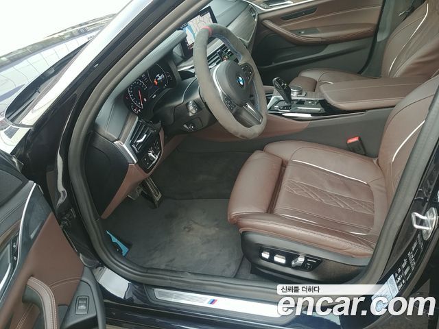 BMW 5-Series 2019 — photo 6