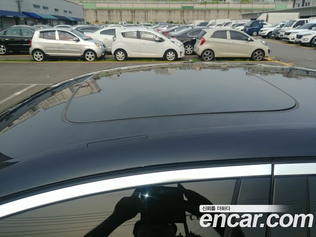 BMW 5-Series 2019 — photo 11