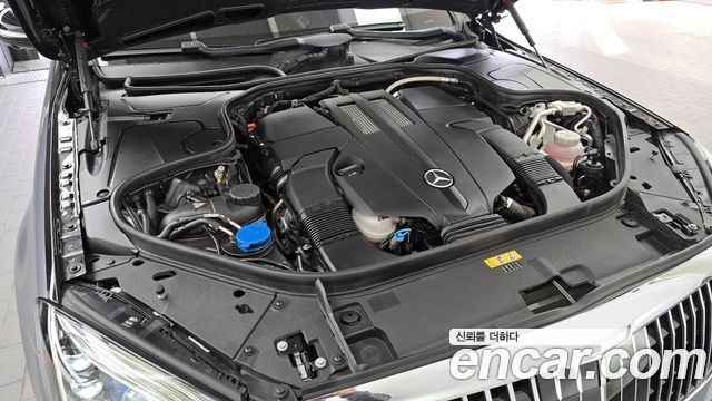 Mercedes-Benz S-Class 2020 — photo 6