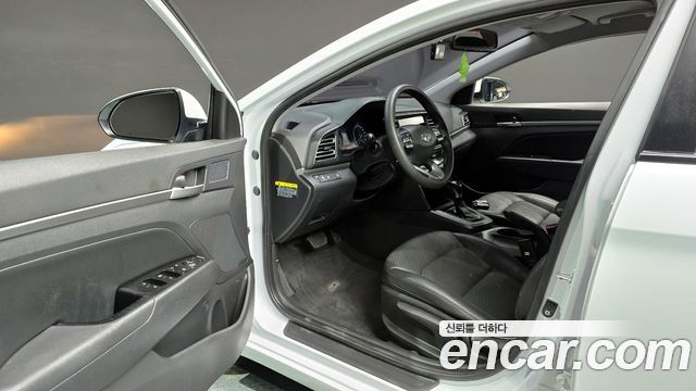 Hyundai AVANTE 2020 — photo 10