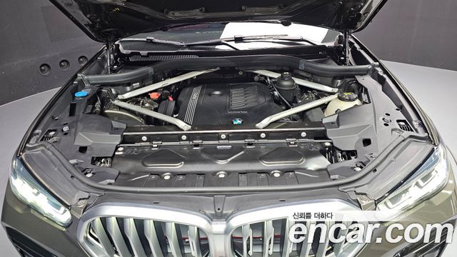 BMW X6 2021 — photo 6