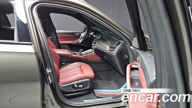 BMW X6 2021 — photo 11