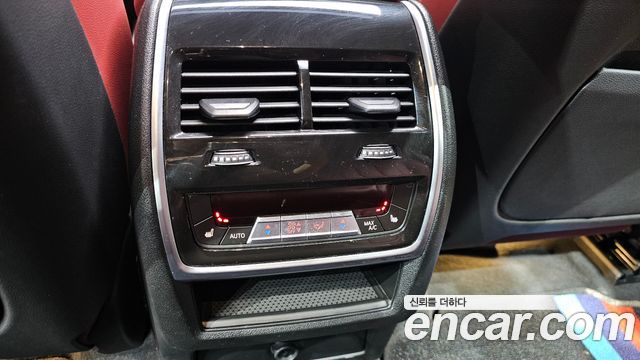 BMW X6 2021 — photo 20