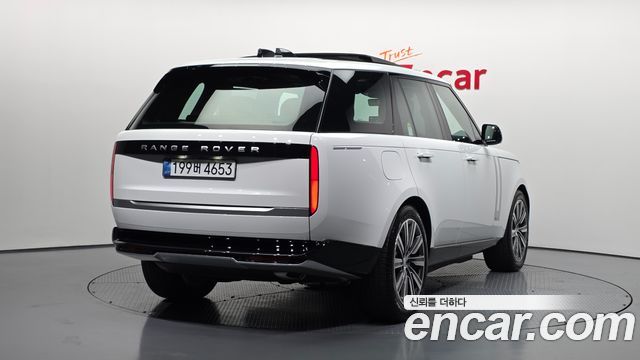 Land Rover Range Rover 2025 — photo 2
