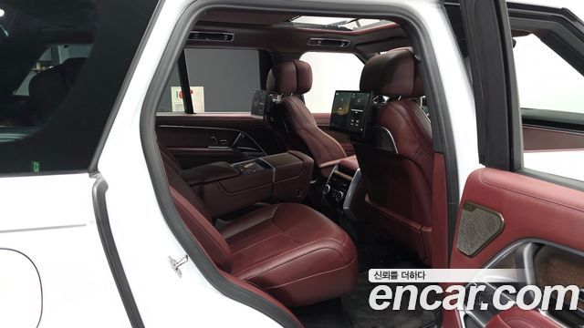 Land Rover Range Rover 2025 — photo 12