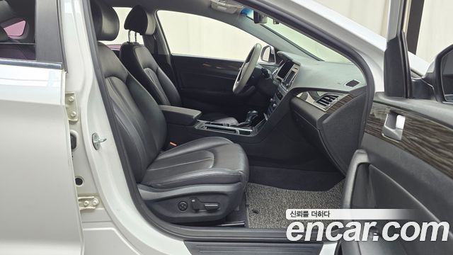Hyundai Sonata 2015 — photo 11