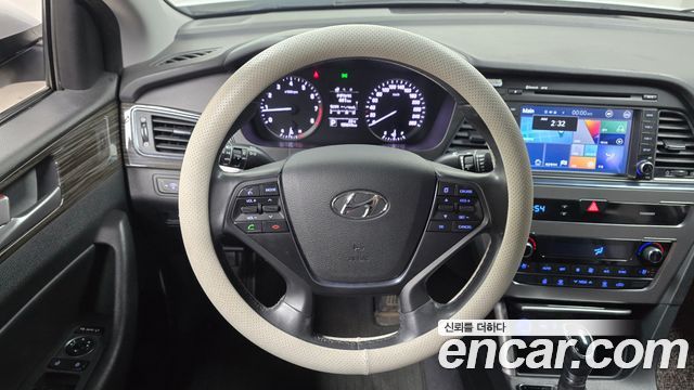 Hyundai Sonata 2015 — photo 13