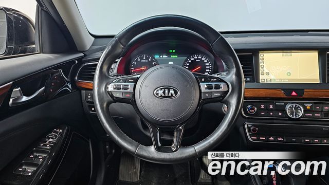 Kia K7 2017 — photo 12