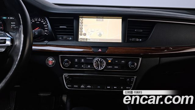 Kia K7 2017 — photo 13