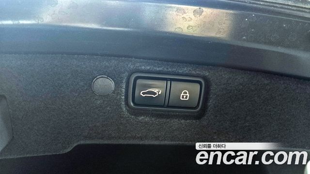 Kia K7 2017 — photo 20
