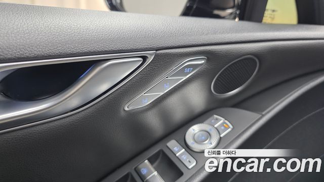 Genesis G80 2021 — photo 24