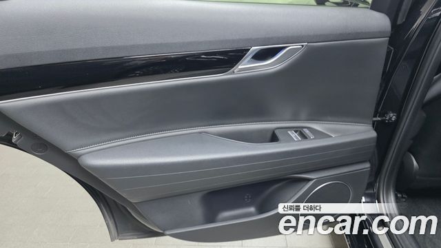 Genesis G80 2021 — photo 15