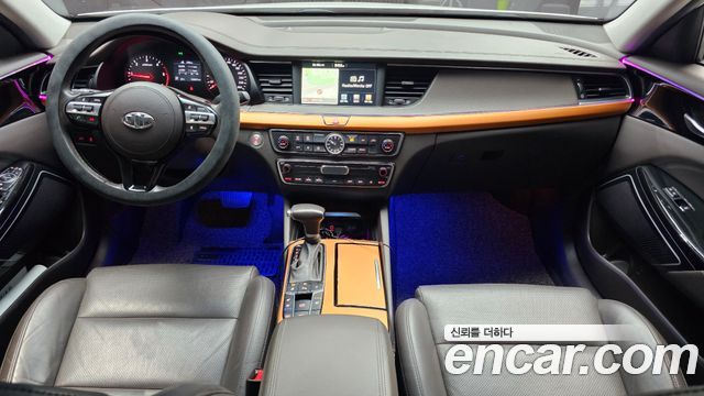 Kia K7 2017 — photo 10