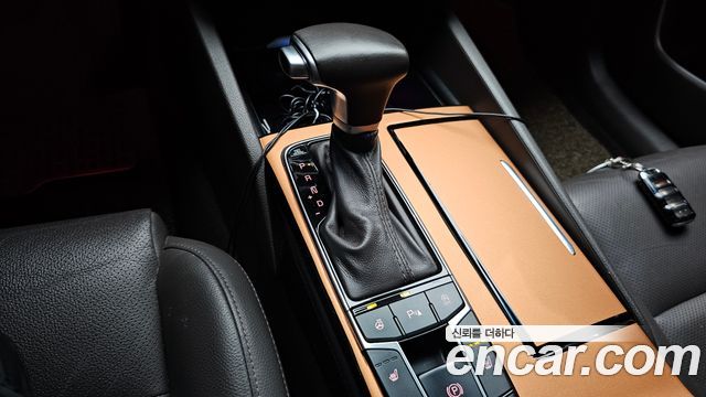 Kia K7 2017 — photo 12