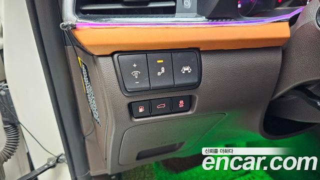 Kia K7 2017 — photo 22