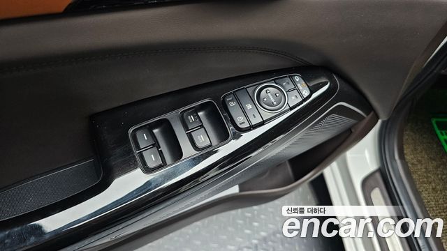 Kia K7 2017 — photo 23