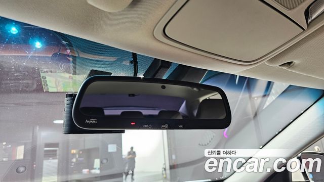 Kia K7 2017 — photo 24