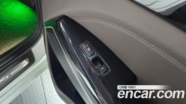 Kia K7 2017 — photo 25
