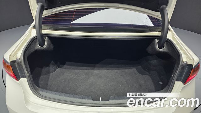 Kia K7 2017 — photo 26