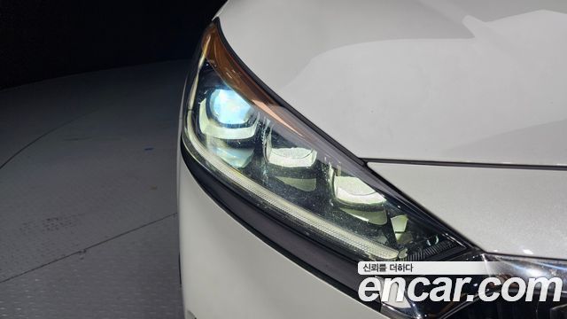 Kia K7 2017 — photo 8