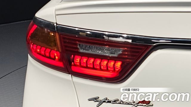 Kia K7 2017 — photo 9