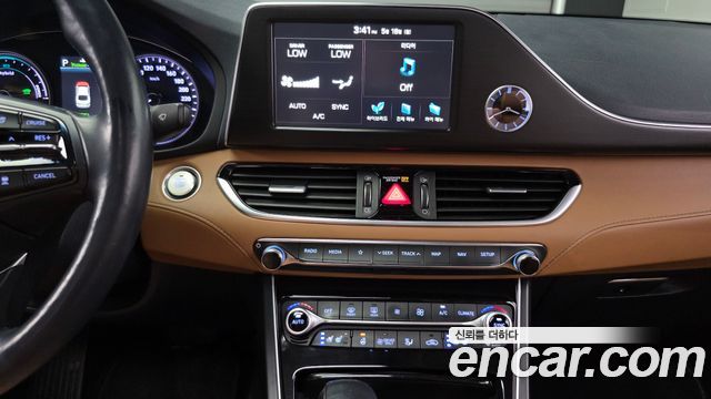 Hyundai Grandeur 2018 — photo 17