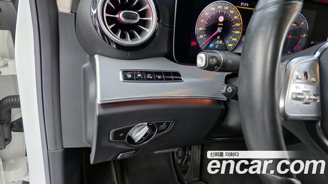 Mercedes-Benz CLS-Class 2019 — photo 16