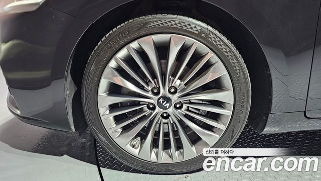Kia K7 2018 — photo 5