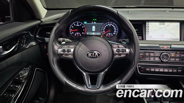 Kia K7 2018 — photo 13