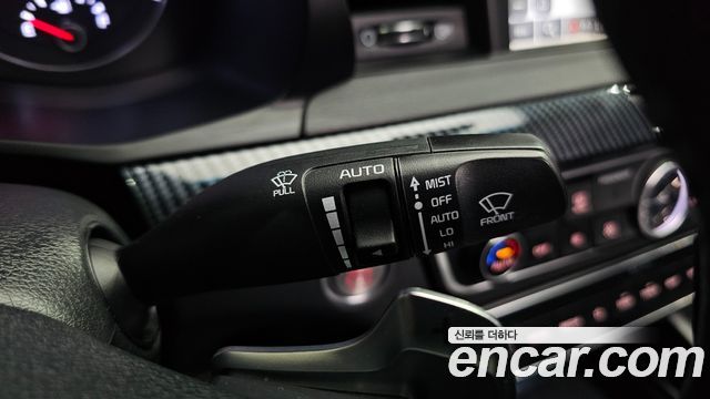 Kia K7 2018 — photo 20