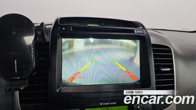 Kia Canival 2011 — photo 14