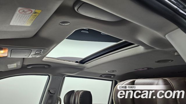 Kia Canival 2011 — photo 19