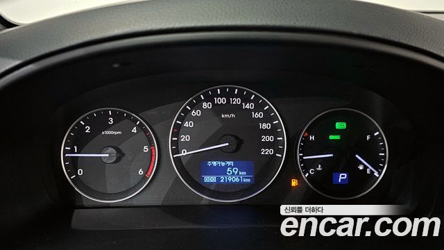 Hyundai Starex 2018 — photo 8