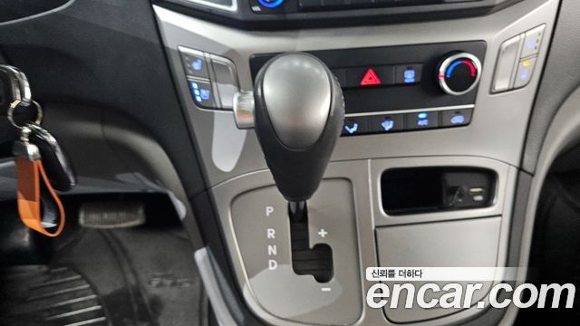 Hyundai Starex 2018 — photo 9