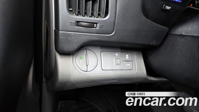 Hyundai Starex 2018 — photo 16