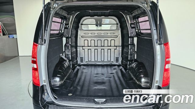 Hyundai Starex 2018 — photo 20