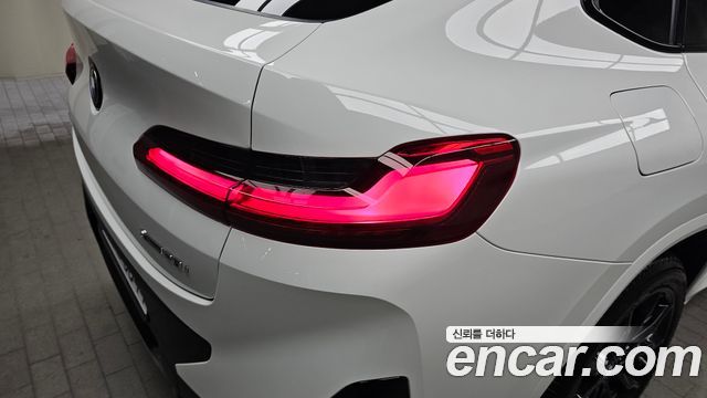 BMW X4 2025 — photo 9