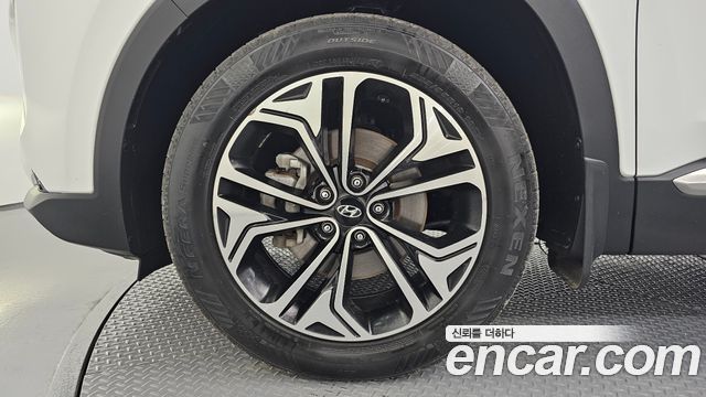 Hyundai Santafe 2019 — photo 5
