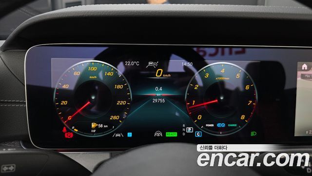 Mercedes-Benz E-Class 2022 — photo 8
