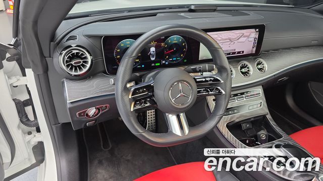 Mercedes-Benz E-Class 2022 — photo 13
