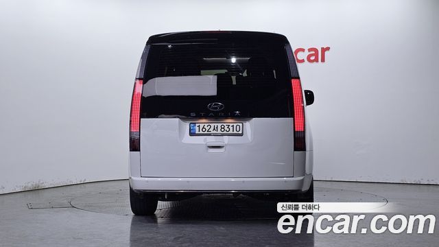 Hyundai Staria 2022 — photo 4